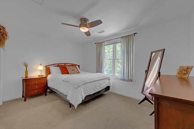 29 Coldspring Dr D, Sutton, MA 01590