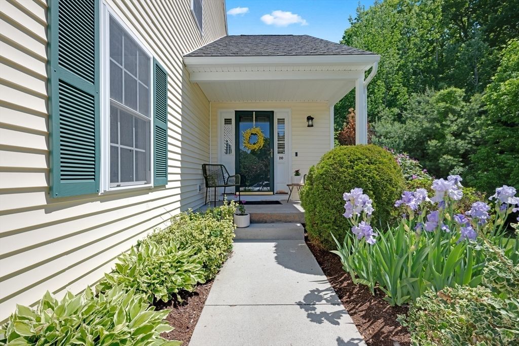 29 Coldspring Dr D, Sutton, MA 01590