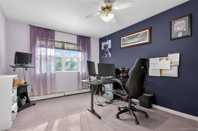 59 2nd Avenue, Holtsville, NY 11742