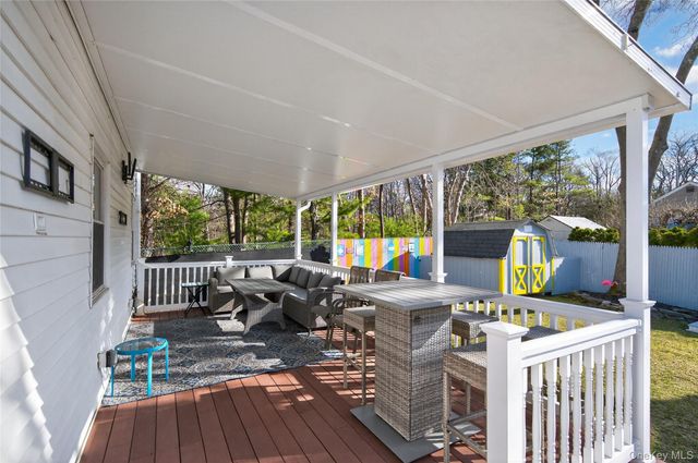 59 2nd Avenue, Holtsville, NY 11742