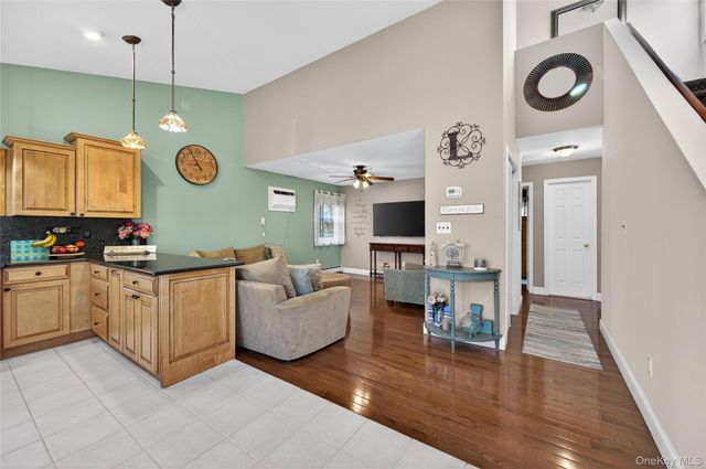 59 2nd Avenue, Holtsville, NY 11742