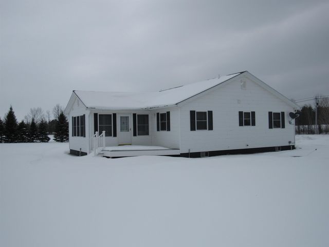 309 Durkee Road, Highgate, VT 05459
