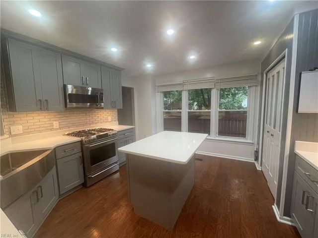 821 Needlerush CT, Chesapeake, VA 23320