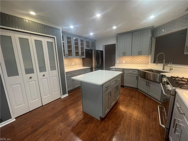 821 Needlerush CT, Chesapeake, VA 23320