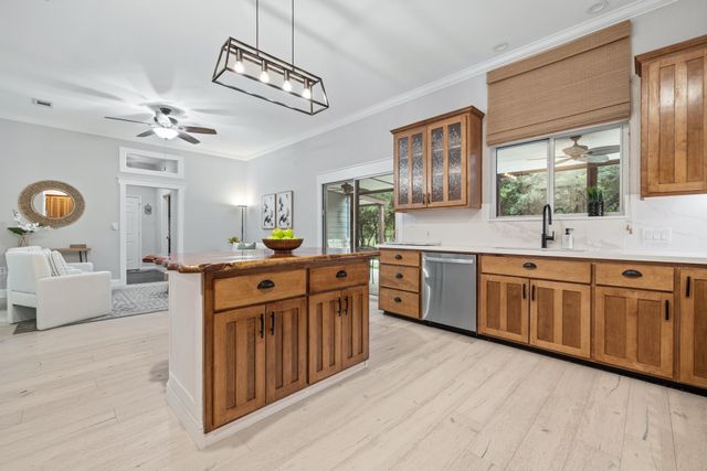 701 Baron LN, Cedar Park, TX 78613