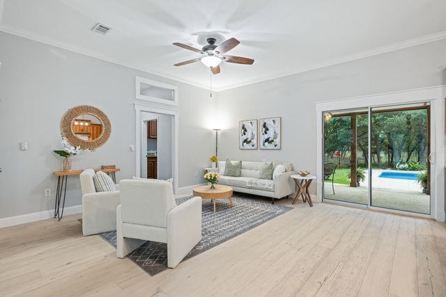 701 Baron LN, Cedar Park, TX 78613