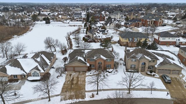 17050 Kerry Avenue, Orland Park, IL 60467