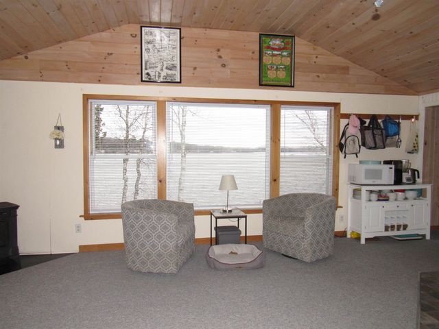 147 East Salem Drive, Derby, VT 05829