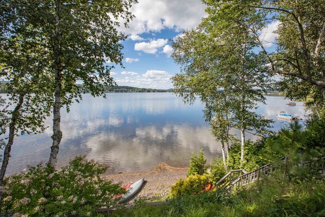 147 East Salem Drive, Derby, VT 05829