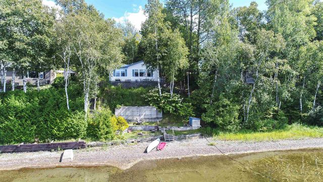 147 East Salem Drive, Derby, VT 05829