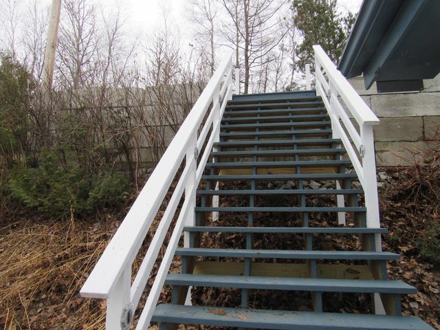 147 East Salem Drive, Derby, VT 05829