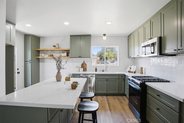 8552 Jumilla Avenue, Winnetka, CA 91306