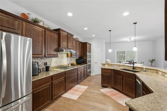 8525 Broxton Court, Westfield Center, OH 44251