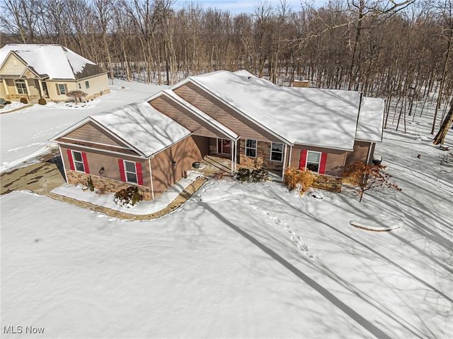 8525 Broxton Court, Westfield Center, OH 44251