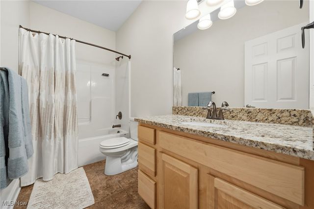 8525 Broxton Court, Westfield Center, OH 44251