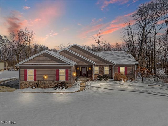 8525 Broxton Court, Westfield Center, OH 44251