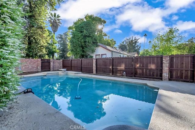 155 N 7th Avenue, Chowchilla, CA 93610