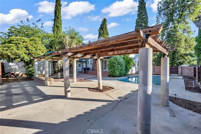 155 N 7th Avenue, Chowchilla, CA 93610