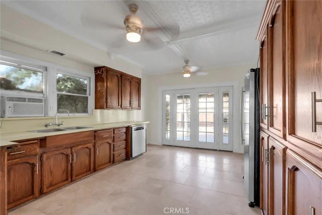 155 N 7th Avenue, Chowchilla, CA 93610