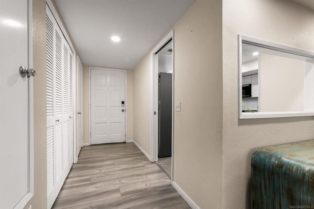 Image 15 of property listing at 6960 Hyde Park Dr 12, San Diego, CA 92119