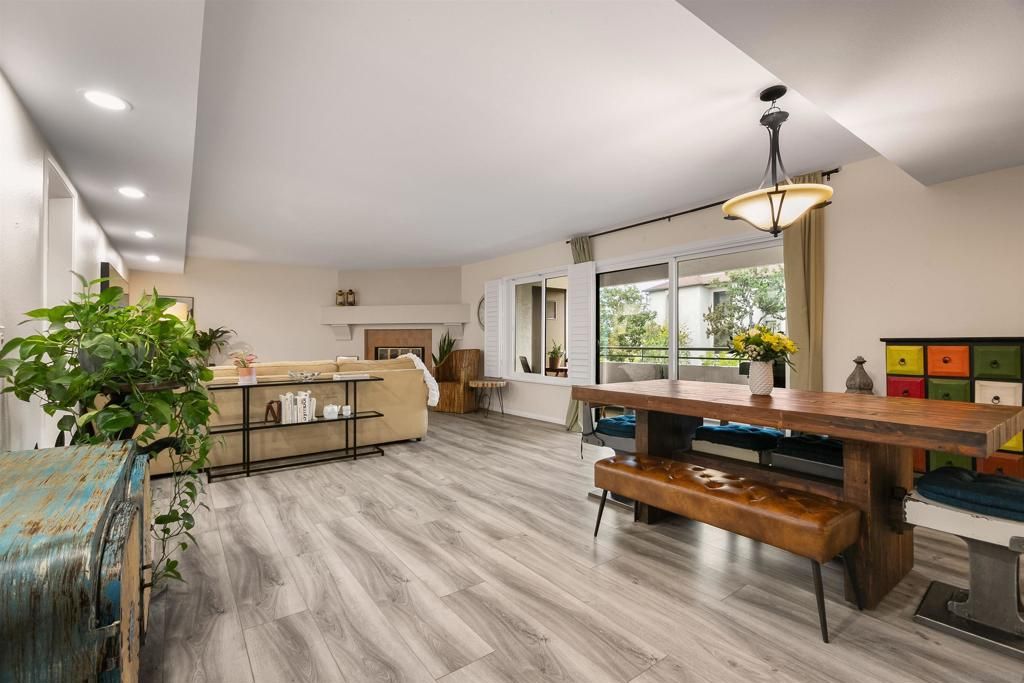 Image 5 of property listing at 6960 Hyde Park Dr 12, San Diego, CA 92119