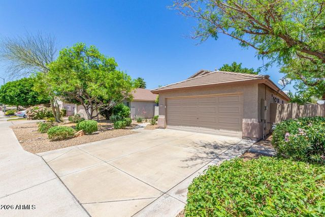 8182 W Pontiac Drive, Peoria, AZ 85382