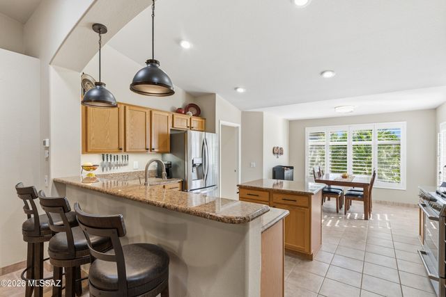 1109 N Desert Deer Pass, Green Valley, AZ 85614