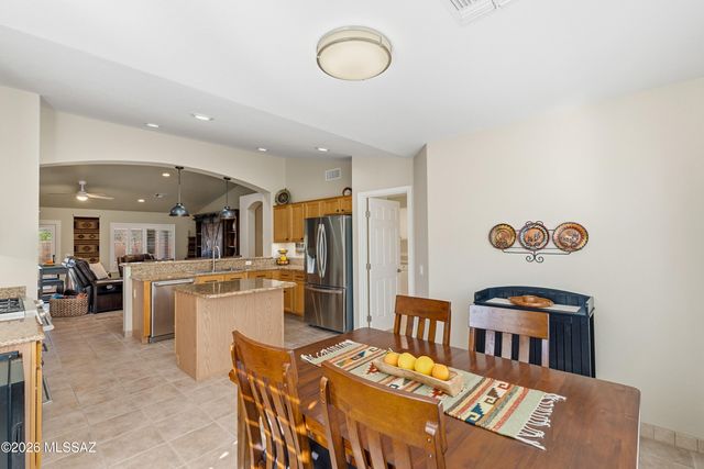 1109 N Desert Deer Pass, Green Valley, AZ 85614