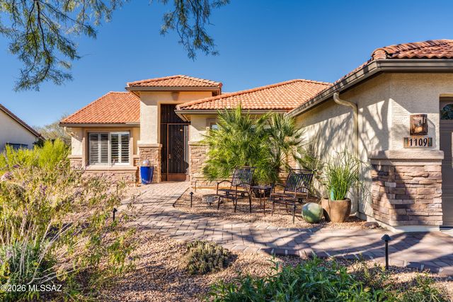 1109 N Desert Deer Pass, Green Valley, AZ 85614
