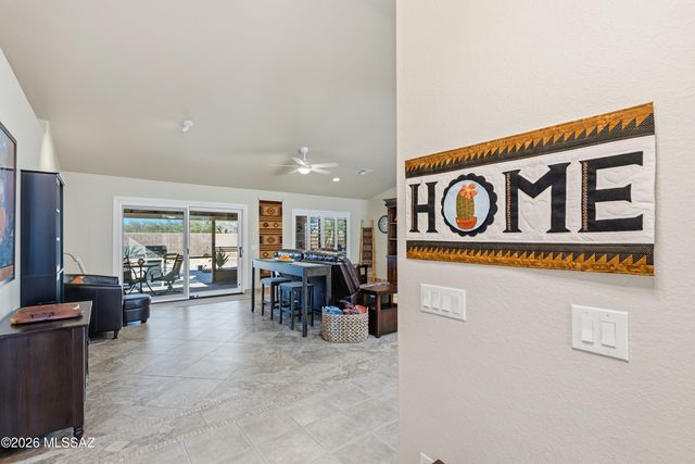 1109 N Desert Deer Pass, Green Valley, AZ 85614