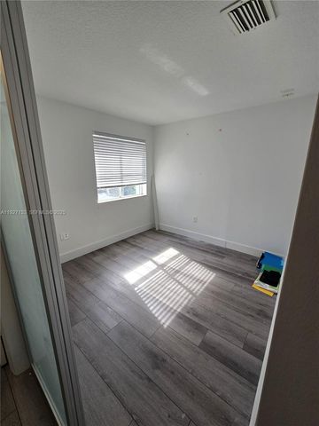 1145 DOVEPLUM STREET 0000, Hollywood, FL 33019