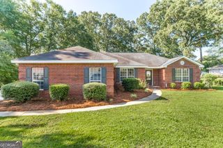 227 Crestwood Circle, Centerville, GA 31028