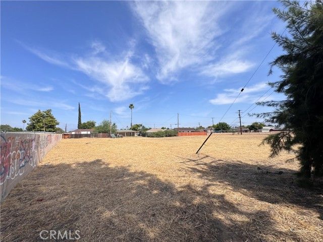 1750 W Cleveland Street, San Bernardino, CA 92411