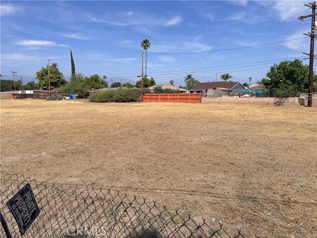 1750 W Cleveland Street, San Bernardino, CA 92411