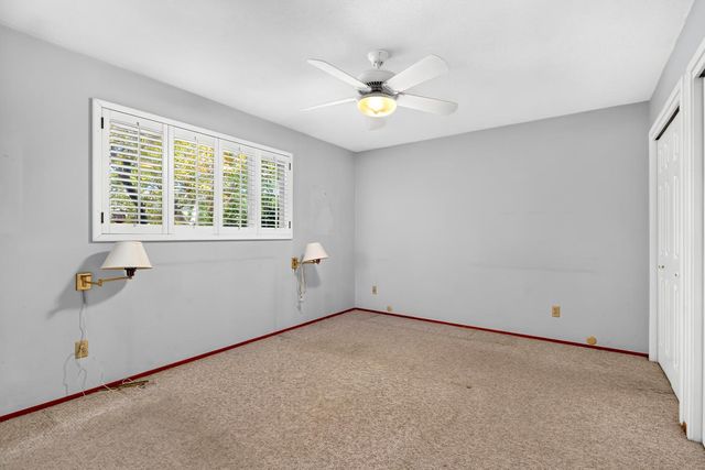 817 Hampshire Ct, Modesto, CA 95350