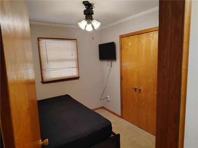 724 S 3rd Street, Odessa, MO 64076