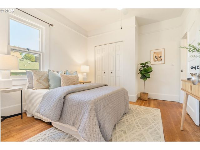 150 E Arlington St, Gladstone, OR 97027