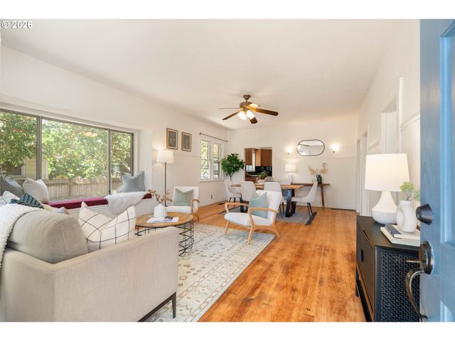 150 E Arlington St, Gladstone, OR 97027