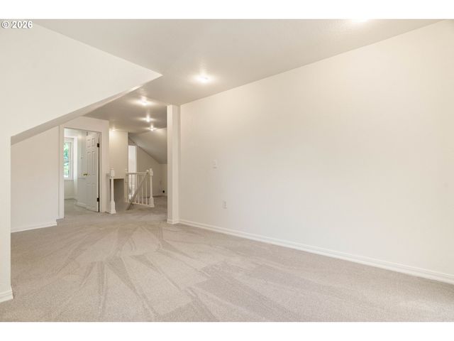 150 E Arlington St, Gladstone, OR 97027