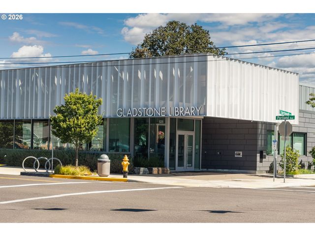 150 E Arlington St, Gladstone, OR 97027
