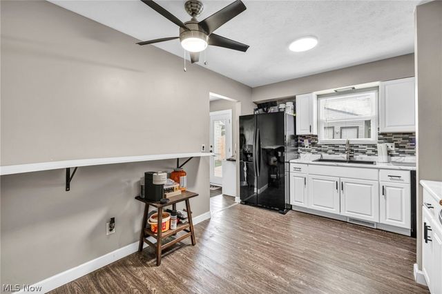 871 Marcie Drive, Cleveland, OH 44109