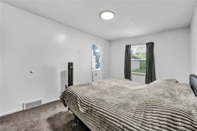 871 Marcie Drive, Cleveland, OH 44109