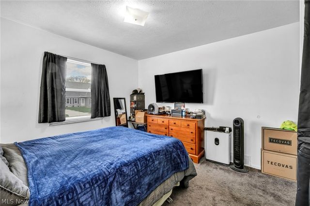 871 Marcie Drive, Cleveland, OH 44109