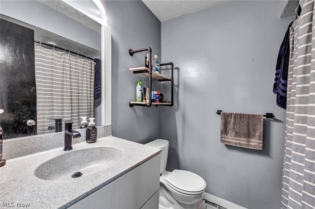 871 Marcie Drive, Cleveland, OH 44109