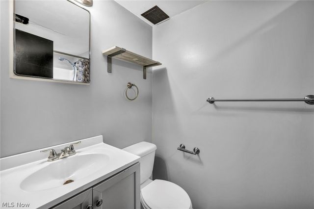 871 Marcie Drive, Cleveland, OH 44109