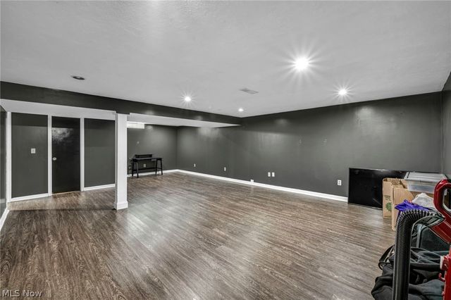 871 Marcie Drive, Cleveland, OH 44109