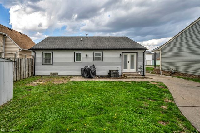 871 Marcie Drive, Cleveland, OH 44109