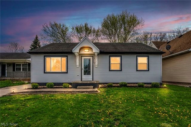 871 Marcie Drive, Cleveland, OH 44109