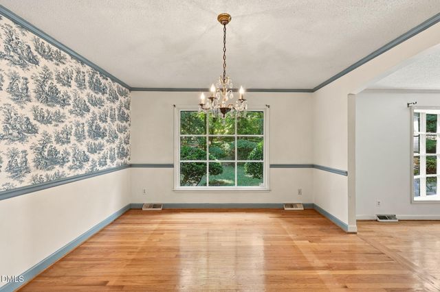 6102 Castlebrook Drive, Raleigh, NC 27604