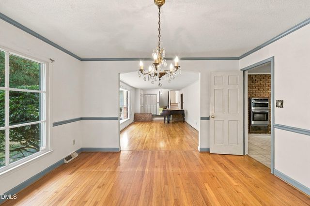 6102 Castlebrook Drive, Raleigh, NC 27604